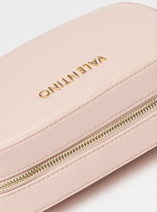 Оригинална нова чанта Valentino