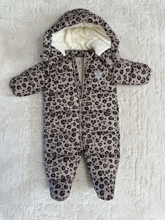 Combinezon guess marimea 56 (0-3m)