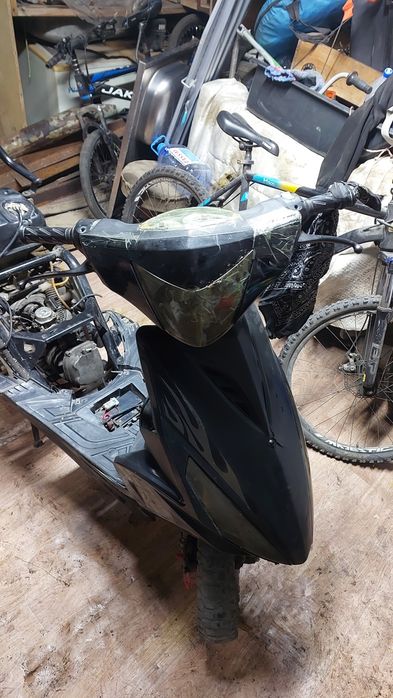 Продам скутер не на ходу