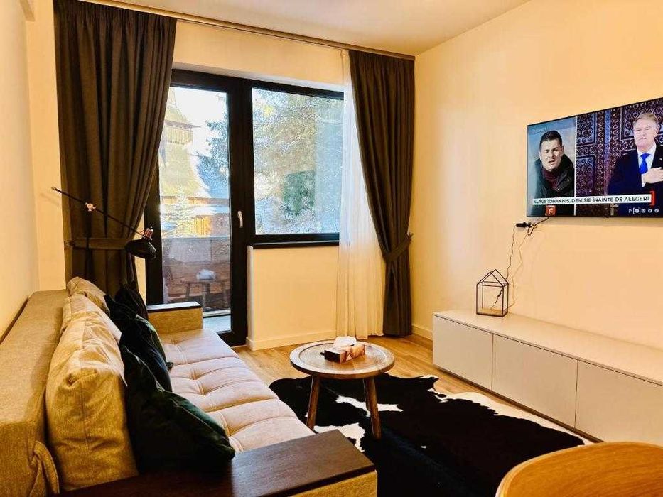 Inchiriez pe termen lung apartament Poiana Brasov