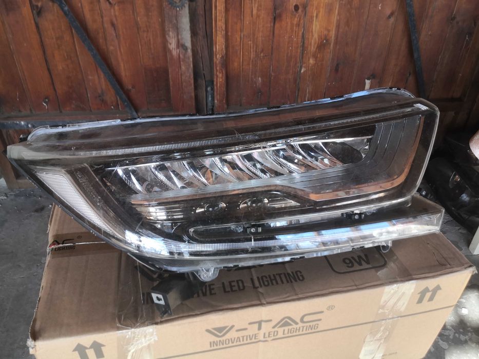 Фар Honda CR-V LED десен/Фар Хонда ЦРВ Оригинален