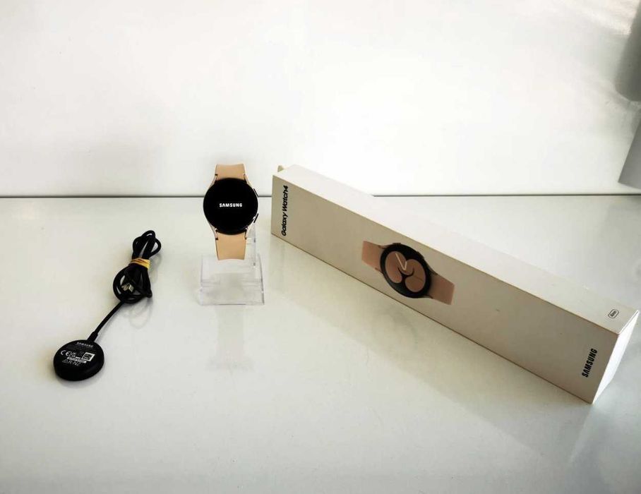 Смарт часовник Samsung Watch 4 (без забележка)