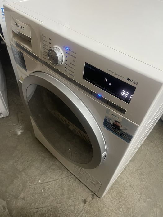 Сушилня Siemens IQ 700, 8 кг., термопомпа.  Инверторен мотор!