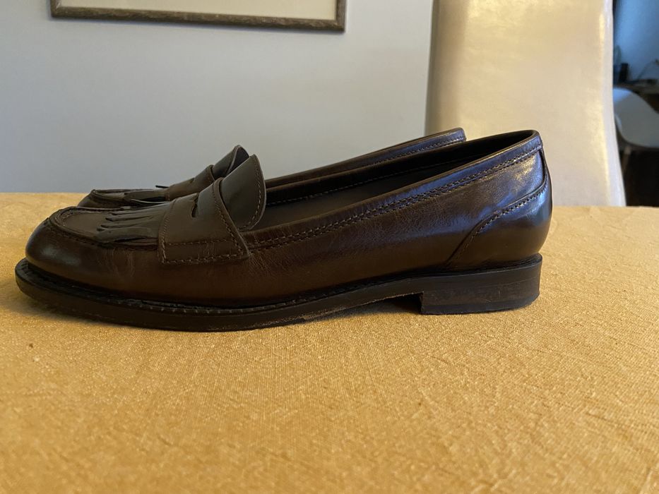 2 perechi de pantofi din piele noi la pret de 1