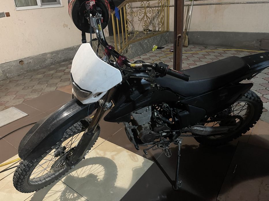 Продаю эндуро 06