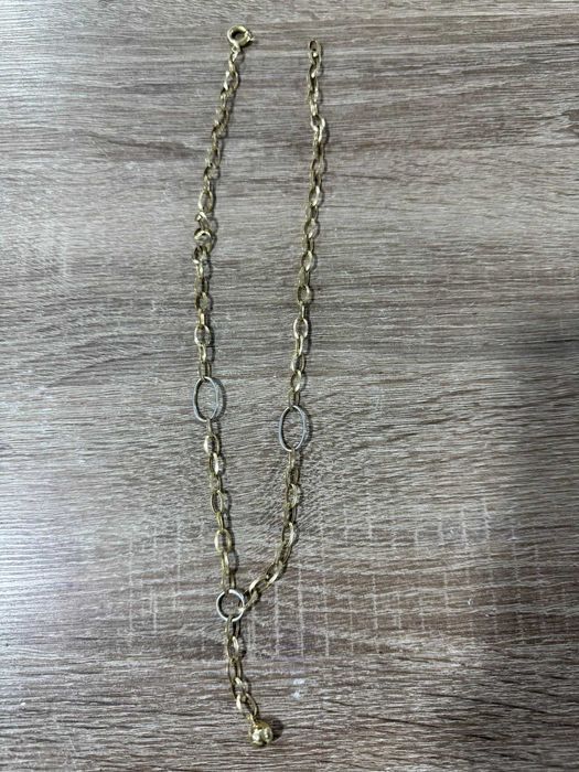 Златен синджир с висулка