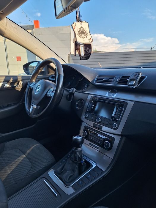 Vând passat b7 break