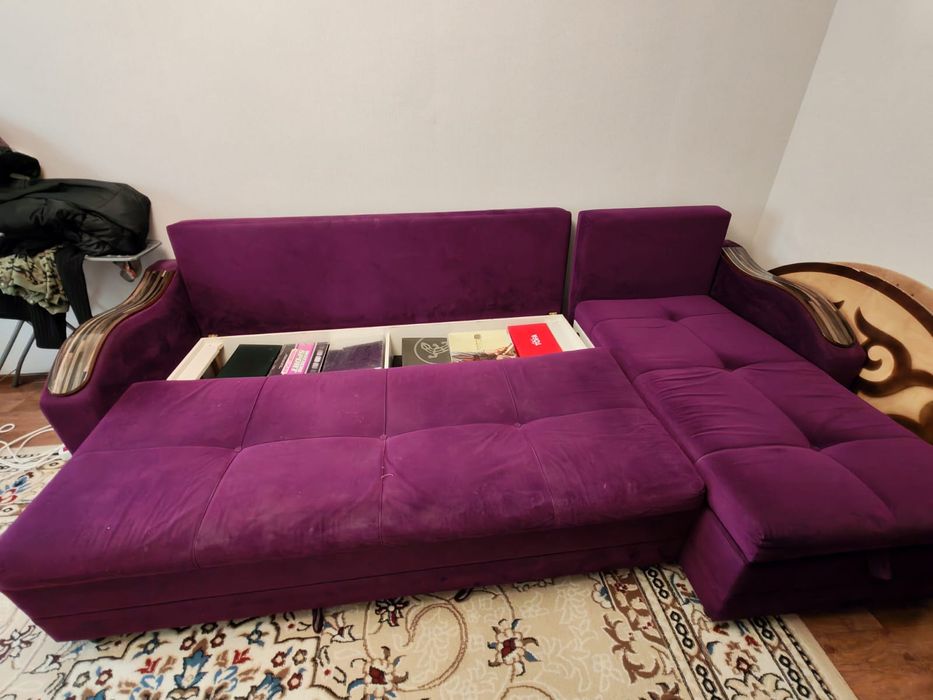 Продам диван угловой