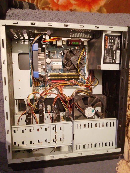 Продам пк старенький