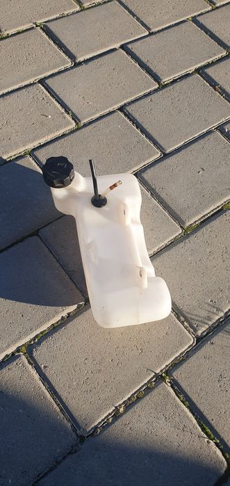 Vând piese și accesorii motocoasa
