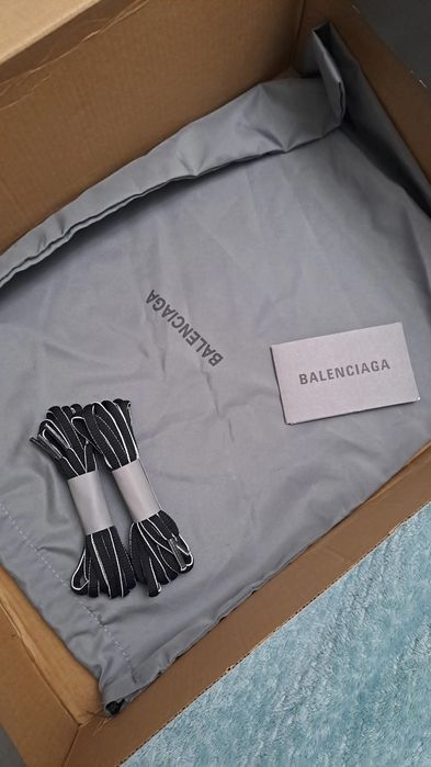 Balenciaga track glow in the dark adidasi designer