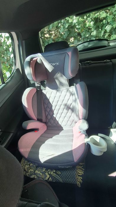 Scaun auto cu isofix Quick Fix, Momi, 15-36Kg, Pink
