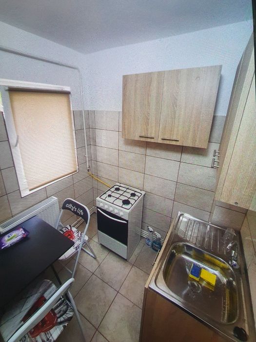 Garsoniera pentru inchiriat