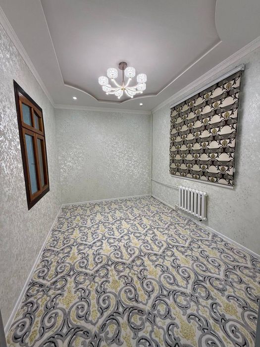 2 хонали килинган 3 каватда жойлашган квартира сотилади. 5 каватли янг
