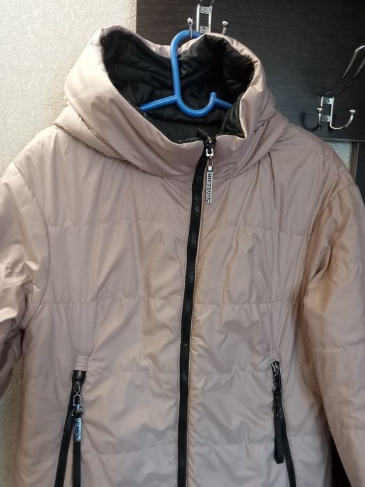 Продам демисезонное пальто