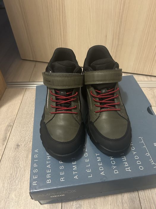 Geox respira nr 32 impermeabili noi