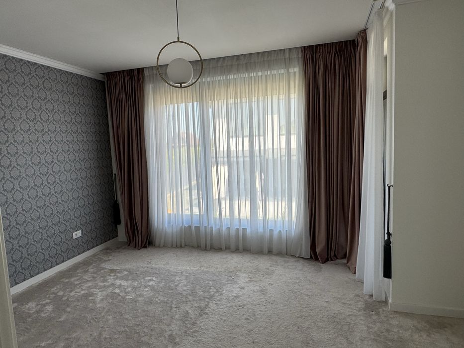 Vand casa Visani str Arghezi prețul este cu tot cu tva!!!