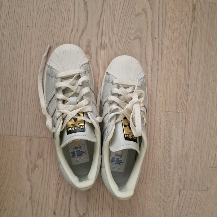 Adidas superstar