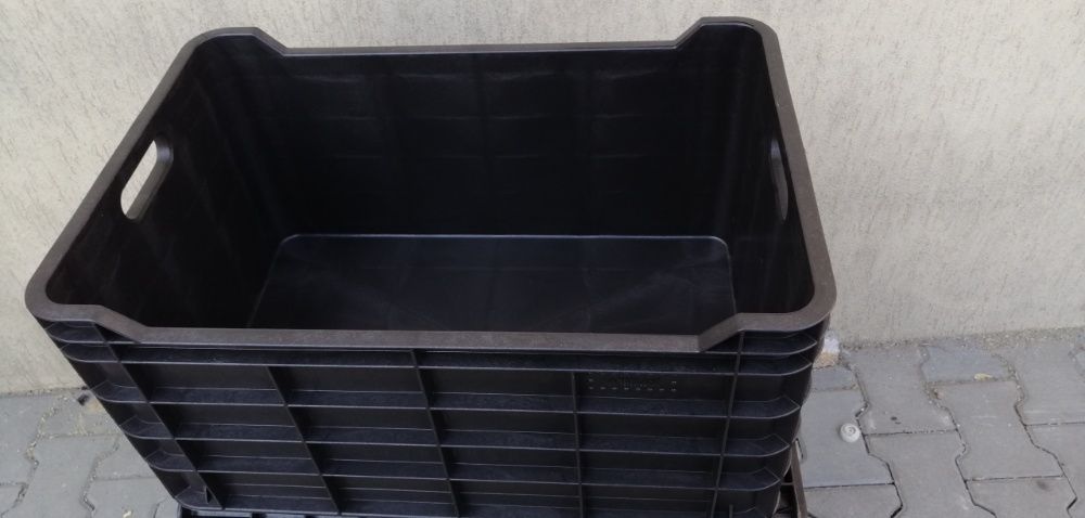 Naveta /lada plastic /calitate superioara/40 ron tva inclus