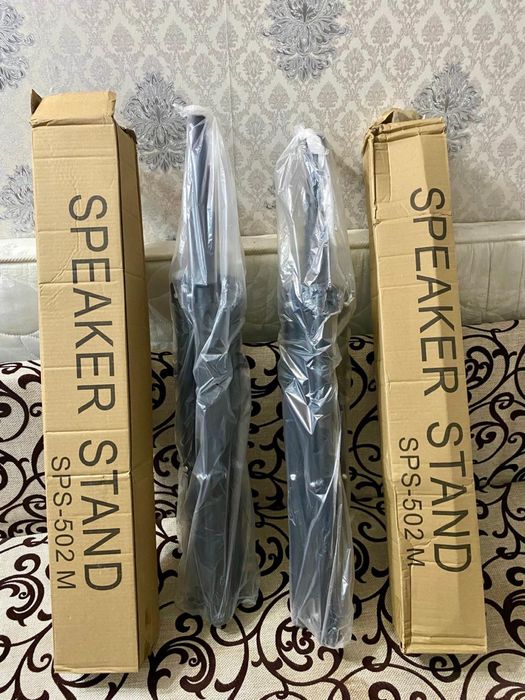 Стойки для акустическую систему