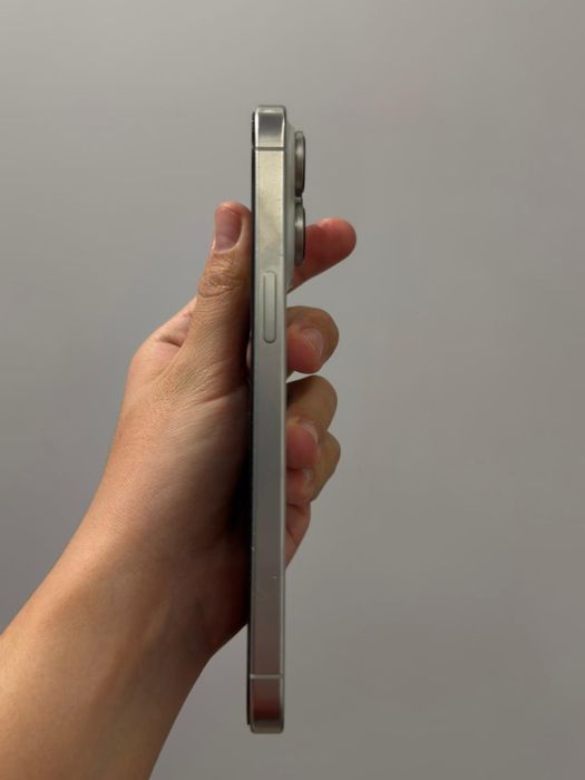 Продам iPhone 15 Pro Max, White (белый) 256gb