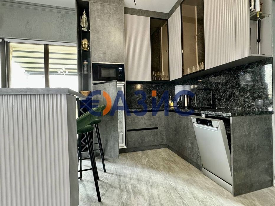 Продава се Къща в Бургас, Център - 116 кв.м за 2413 €/кв.м - Снимка #6