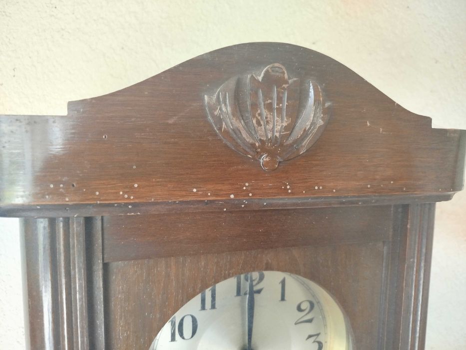 Стар стенен английски часовник