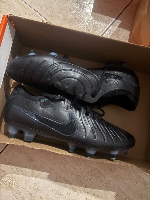Ghete de fotbal Nike Tiempo ACC
