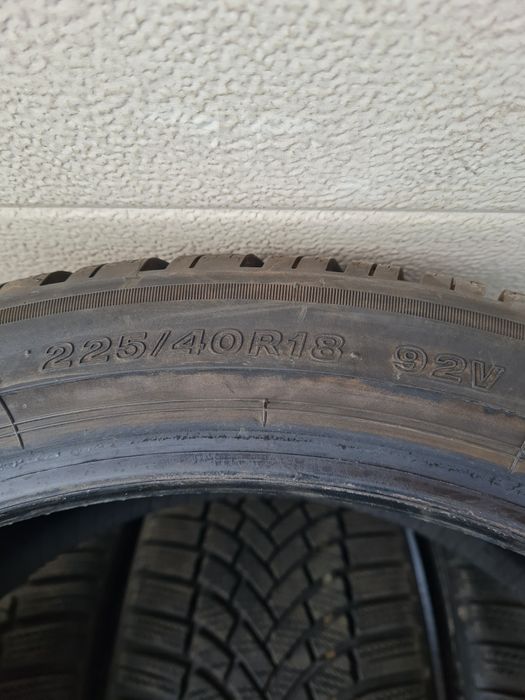 Зимни гуми 4 броя BRIDGESTONE Blizzak LM005 225 40 R18 дот 4820