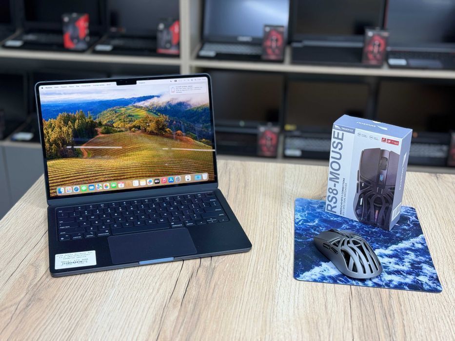 MacBook Air 13.6" 2022 / M2 / 8GB / 256GB  батарея 100% как новый