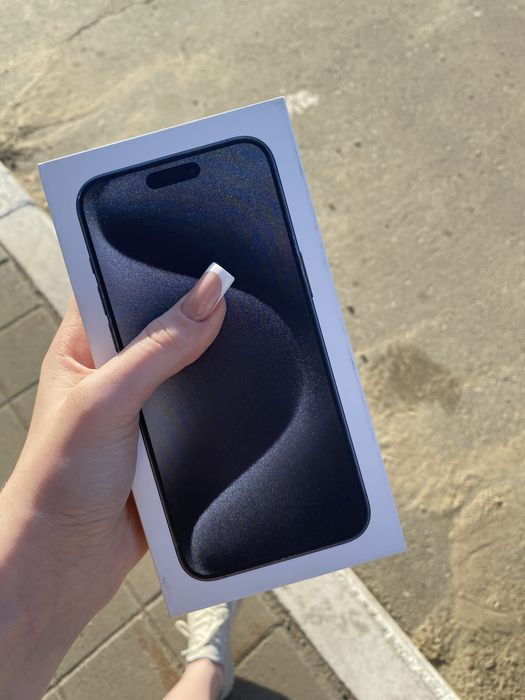 Продам iPhone 15 Pro Max