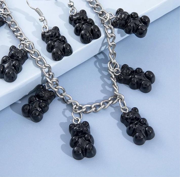 Подвеска с медведями