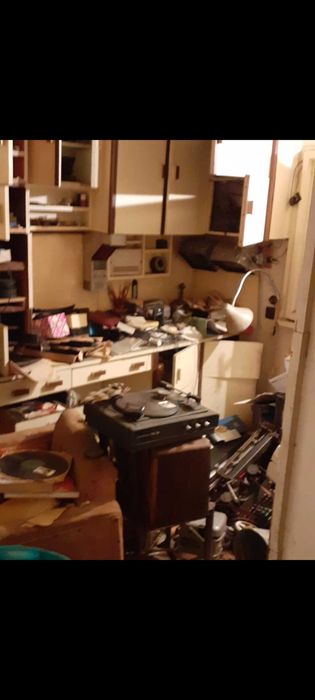 Почистване на тавани , мази