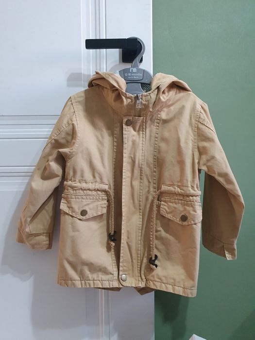 Парка,за 4000 тенге.