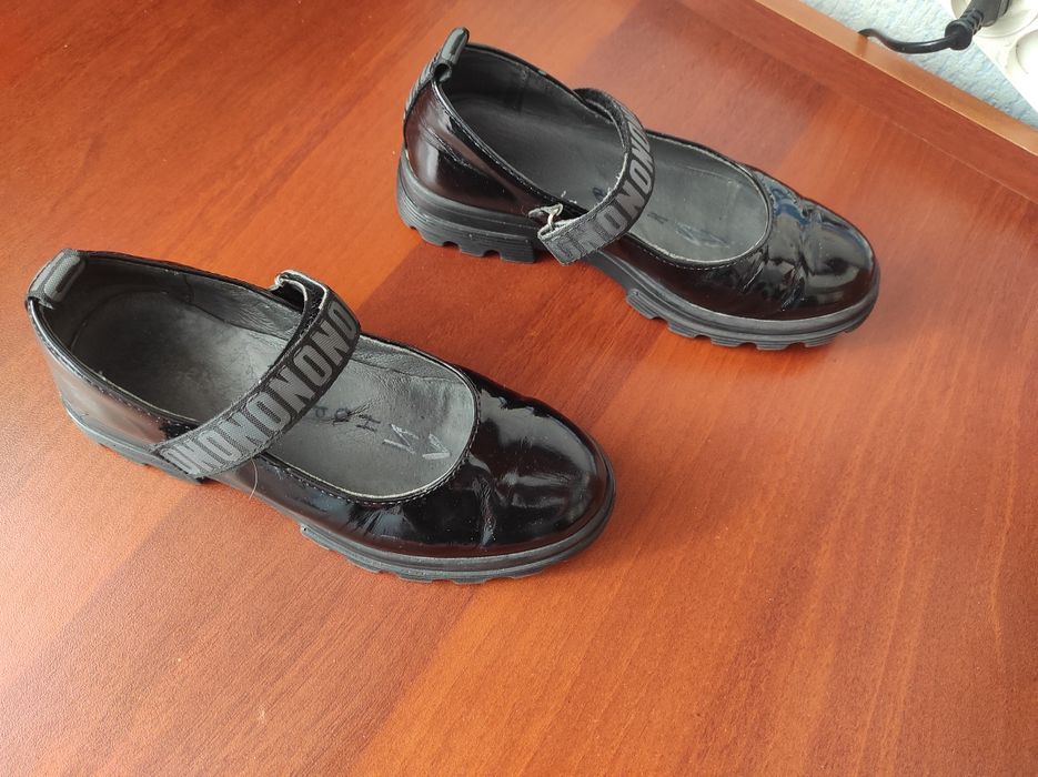 Туфли фирмы "Юничел" 33 размера