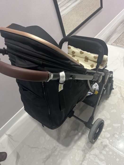 Коляска прогулочная