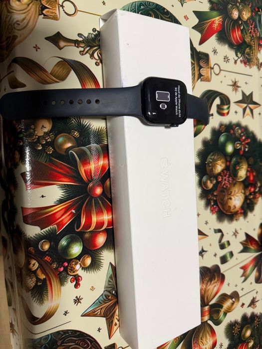Apple Watch Seria 8 -45mm Black la cutie