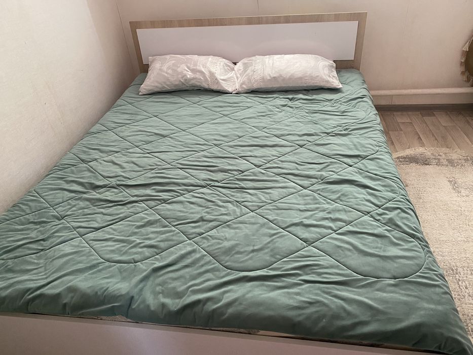 Двухспальная кровать