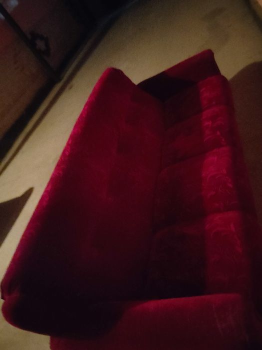 Диван сатылады ұсталған