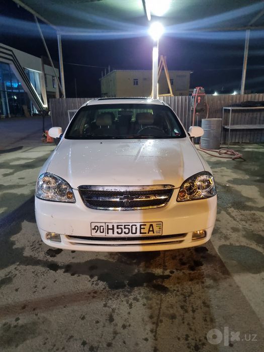 Lacetti avtomat sotiladi