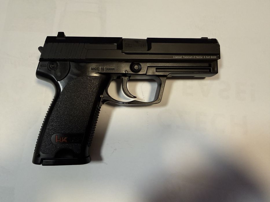 H&K USP 4,5mm метални топчета, CO2