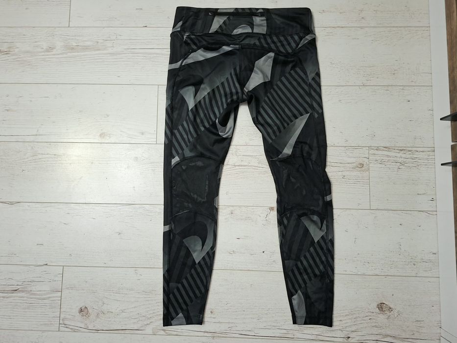 Nike Dry Fit-Ориг. Дамски клин Нов!