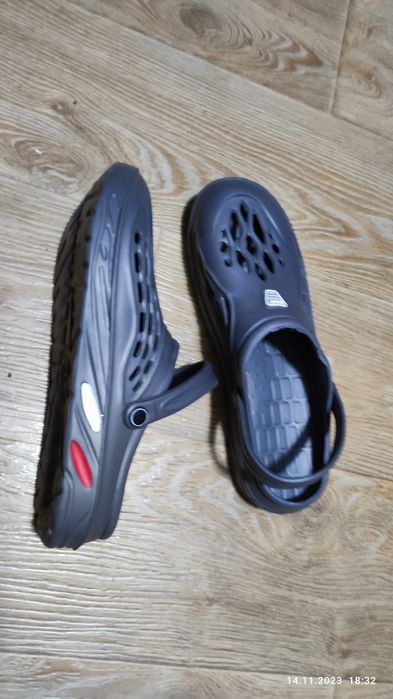 46 размера. Пляжная обувь.