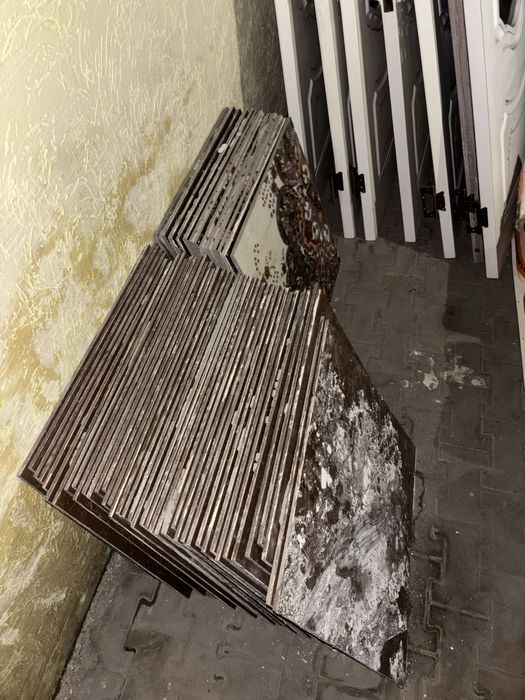 кафели в хорошем состоянии