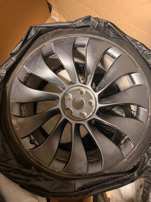 Джанти Tesla 21 Uberturbine TPMS