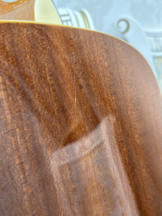 аккустическая гитара