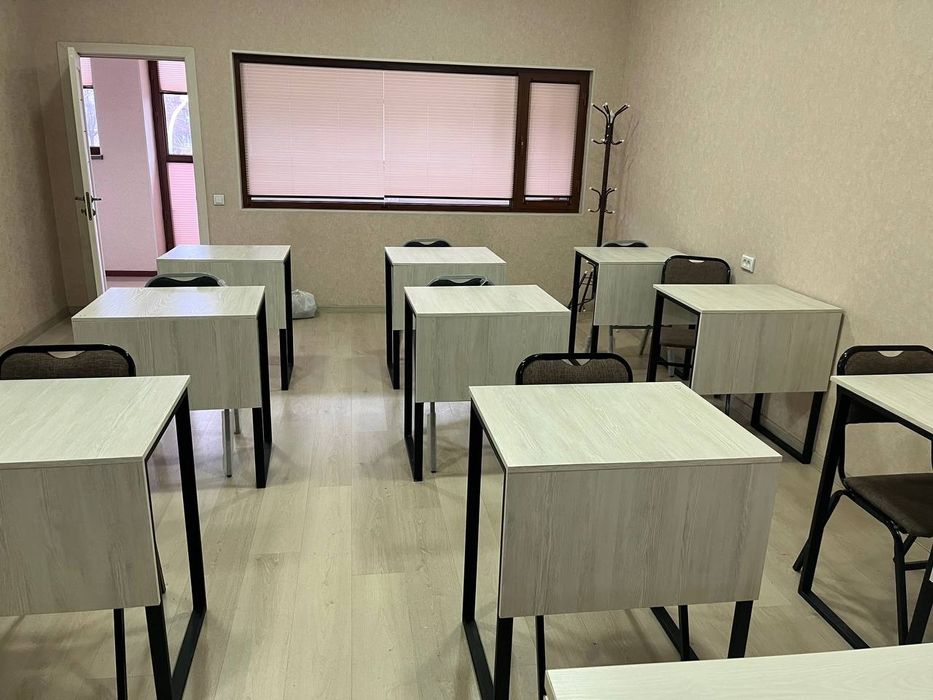 Стол для учебного заведения