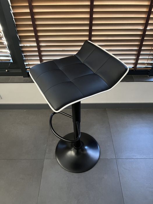 Бар стол Париж-24м гаранция+ безплатна доставка до офис