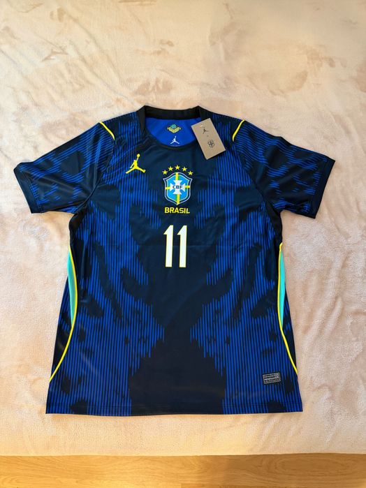 Vând tricou raphinha Brazilia world cup 2026