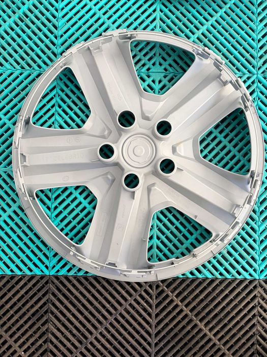 Capace jante R17 Renault Arkana Captur Megane noi originale Renault
